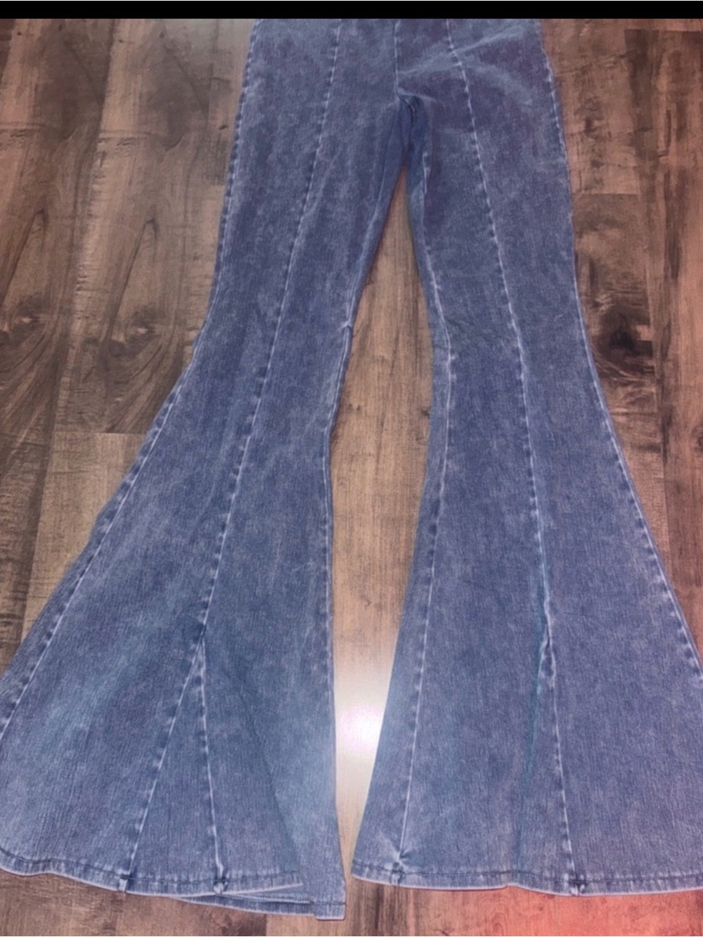 Good American Power Stretch Pull-On Flare Jeans Acid Wash Sz M - Picture 7 of 7